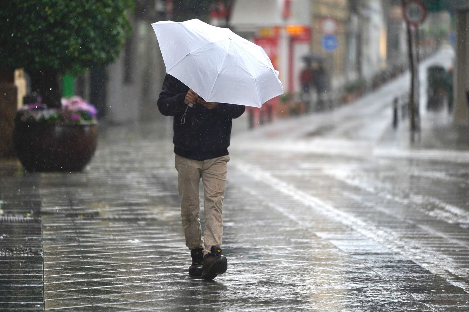 Fotos de las lluvias de la borrasca Leonardo este miércoles en Algeciras
