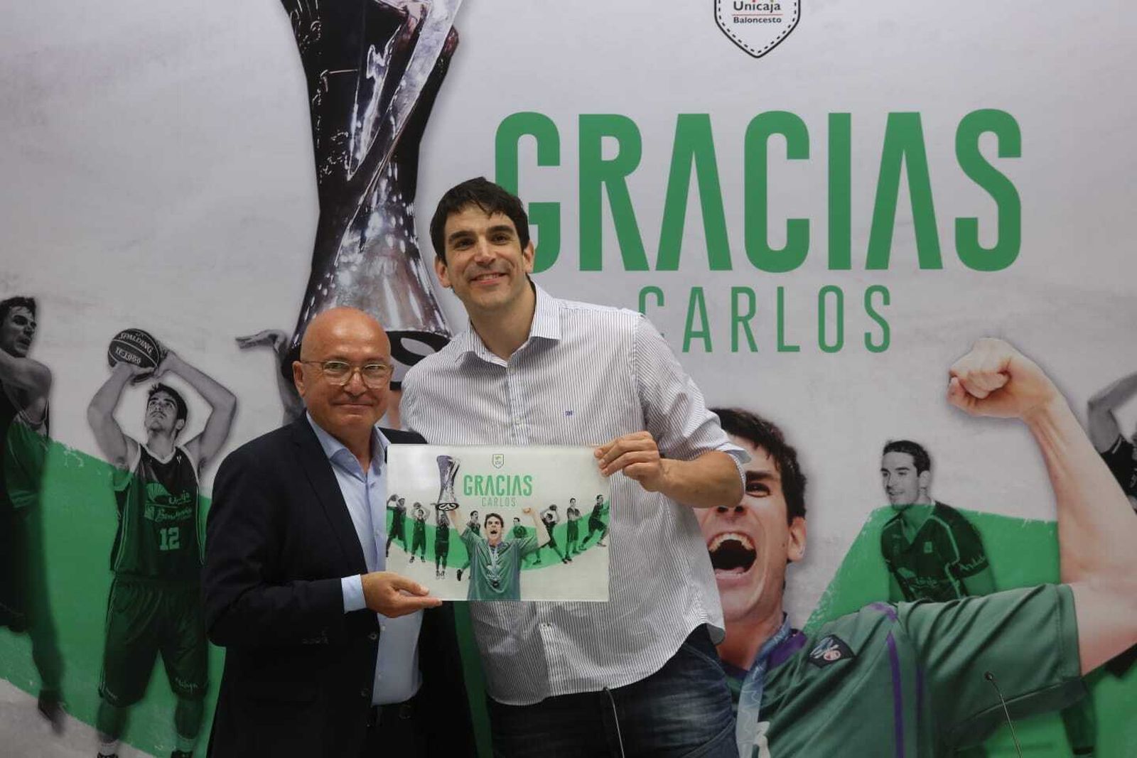 Fotos: la rueda de prensa de despedida de Carlos Suárez