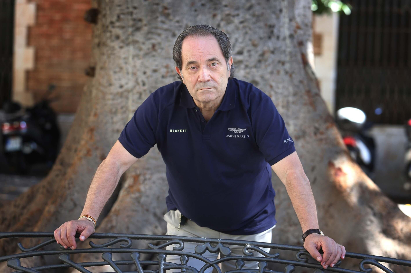 Manuel Sierra, 'Manolo de Las Bridas', esta semana en la jerezana Plaza del Banco.