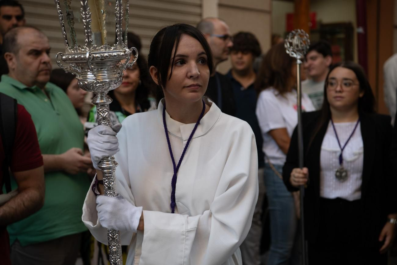 Una marea de devoción inunda Jaén al paso de la Magna, en imágenes