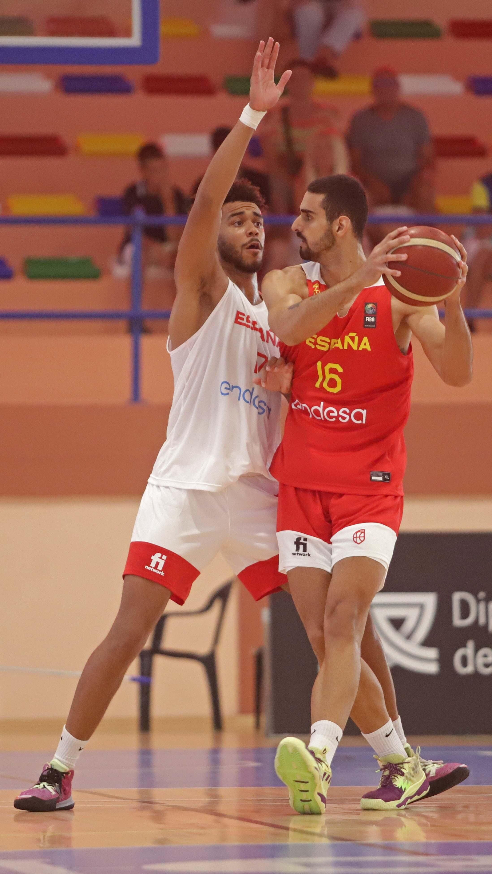 La Línea disfruta con la puesta a punto de las selecciones nacionales sub-20 y sub-22