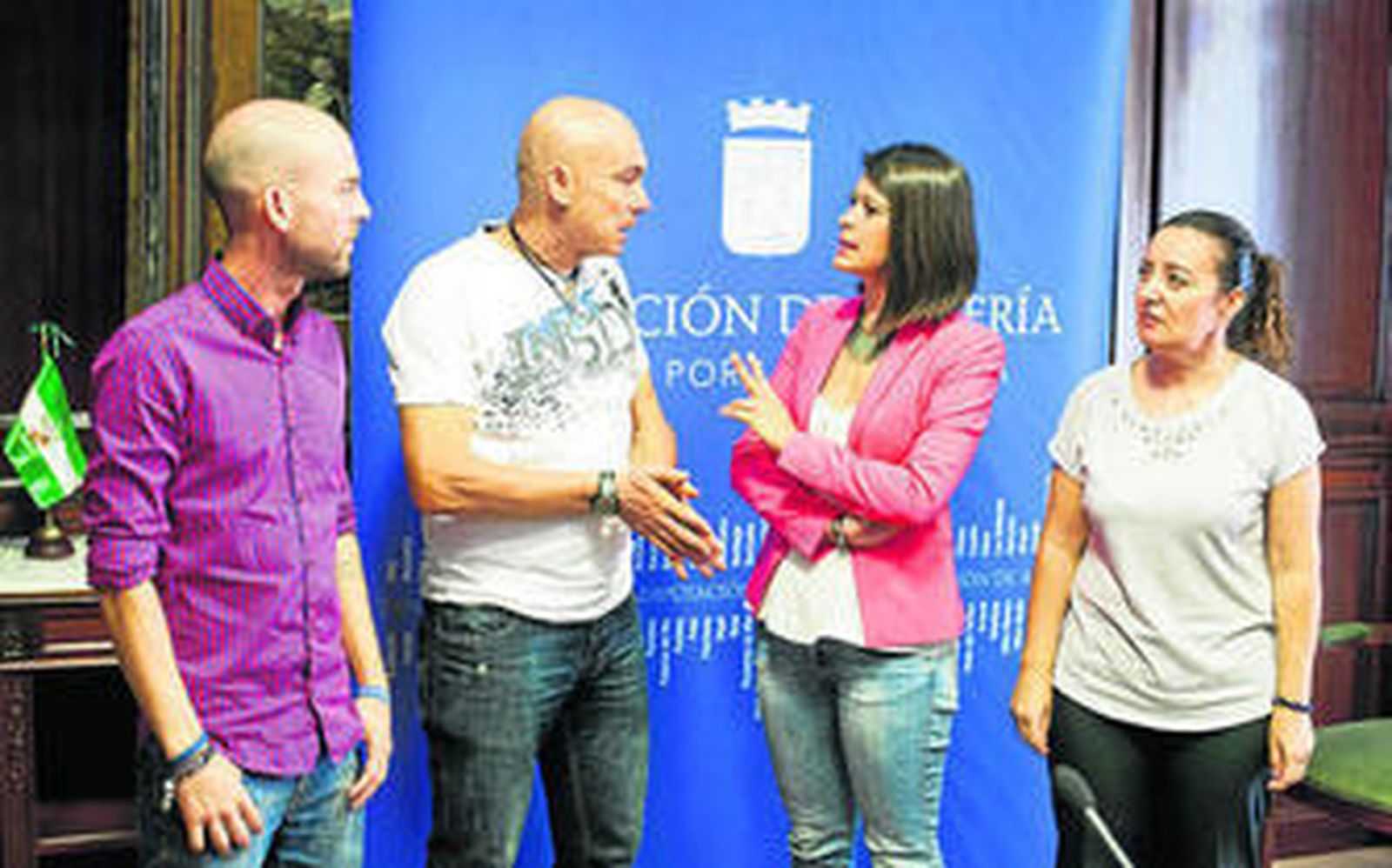 Representantes institucionales y de la organización, durante la presentación del evento ayer en Diputación.