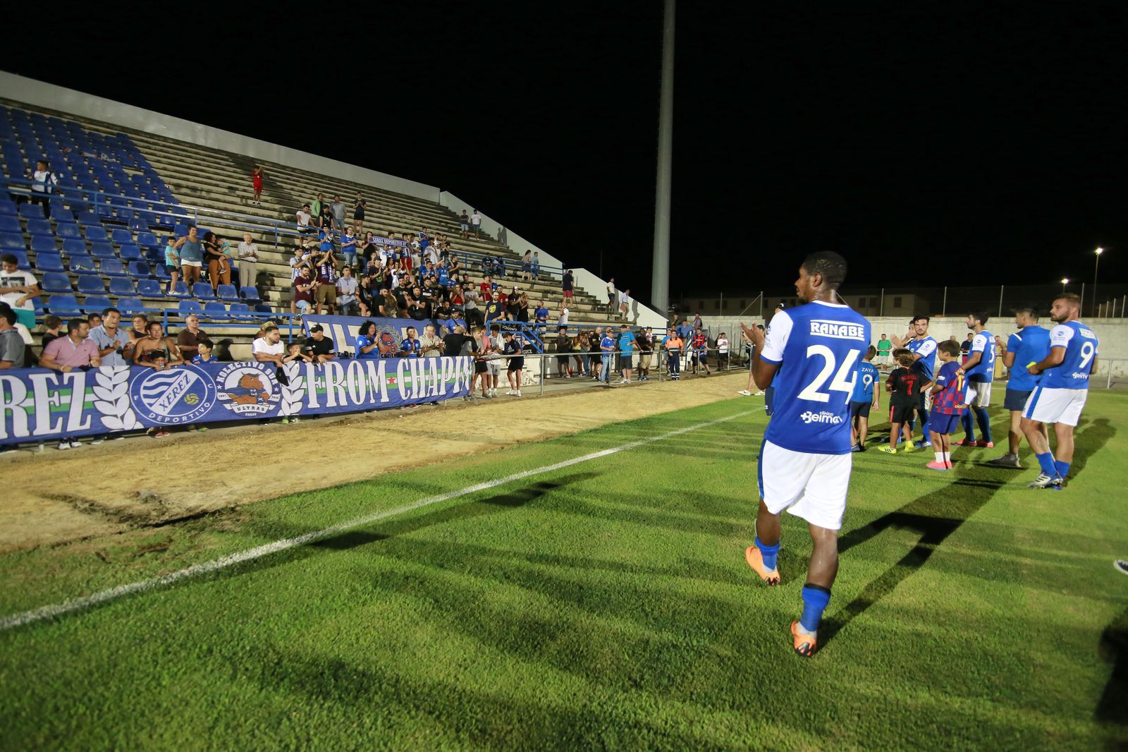 Imágenes del trofeo de la Vendimia entre el Xerez DFC y San Fernando