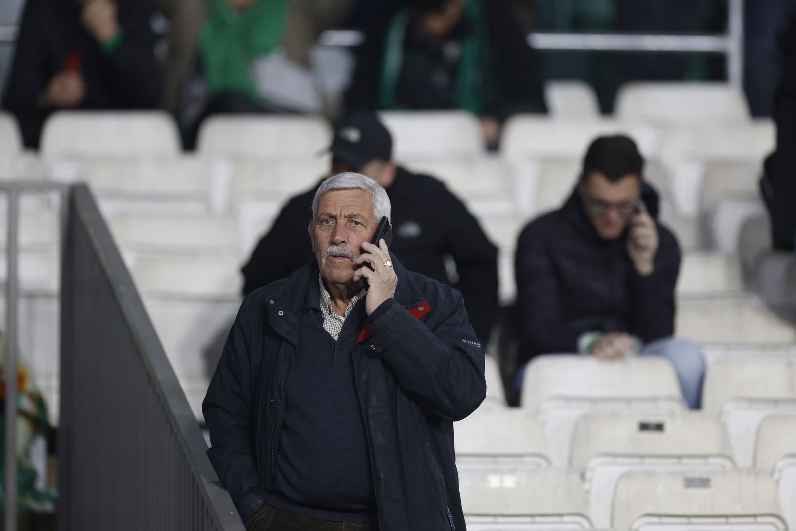 Búscate en las fotos del Betis-Barcelona