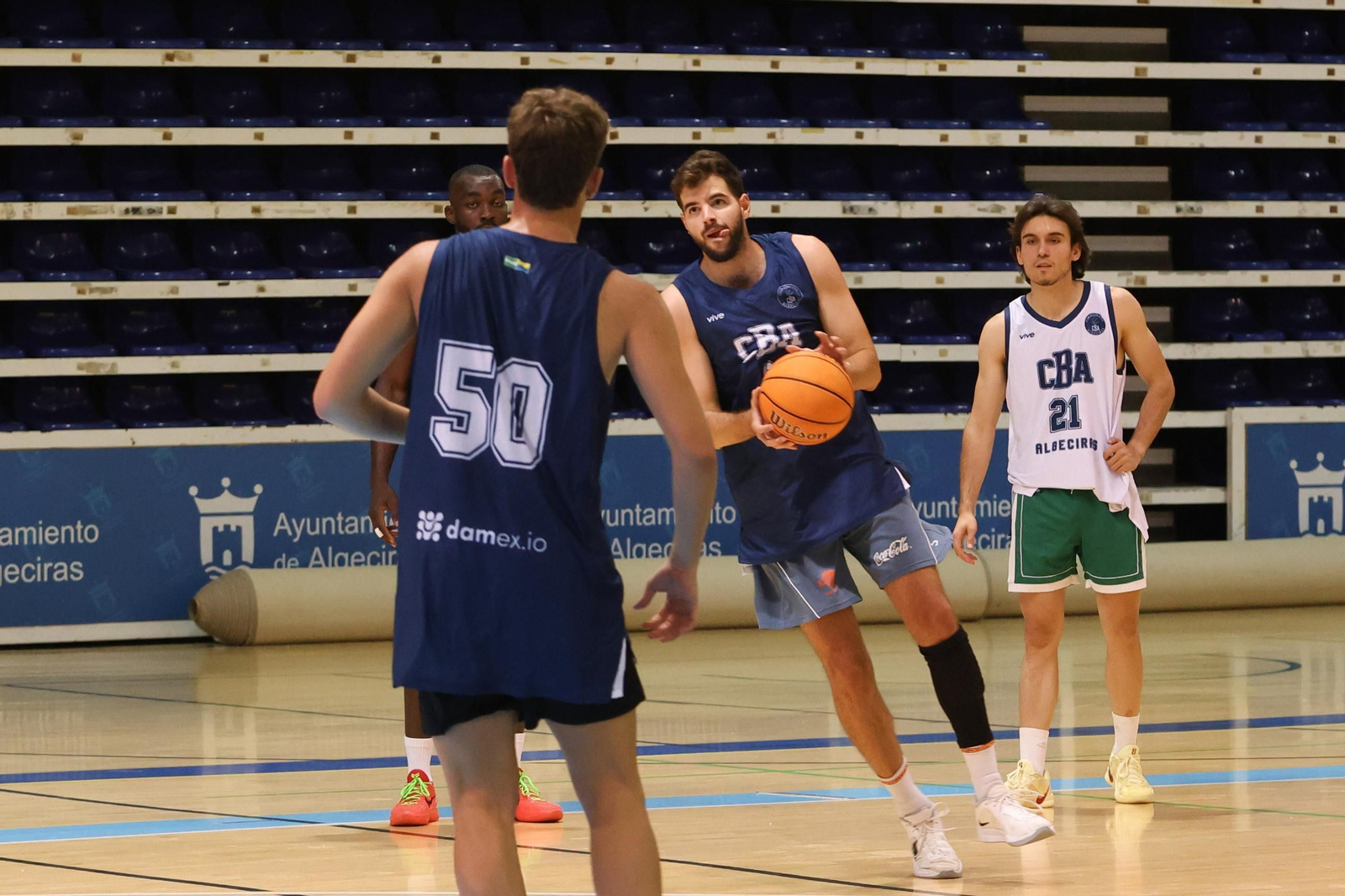 Las fotos del primer entrenamiento de pretemporada del Club Baloncesto Algeciras