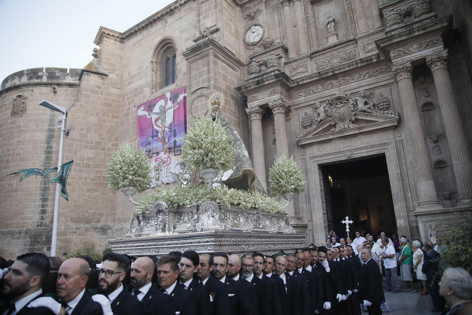 Las mejores imágenes de la procesión Stma. Virgen del Mar, acompañada por San Indalecio