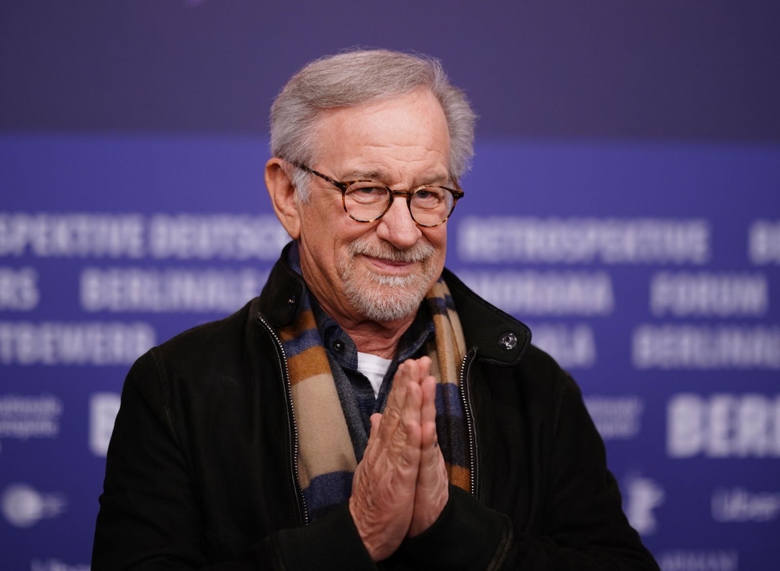 Spielberg recibe el Oso de Oro de Honor en Berlín durante la 73 edición de la Berlinale.