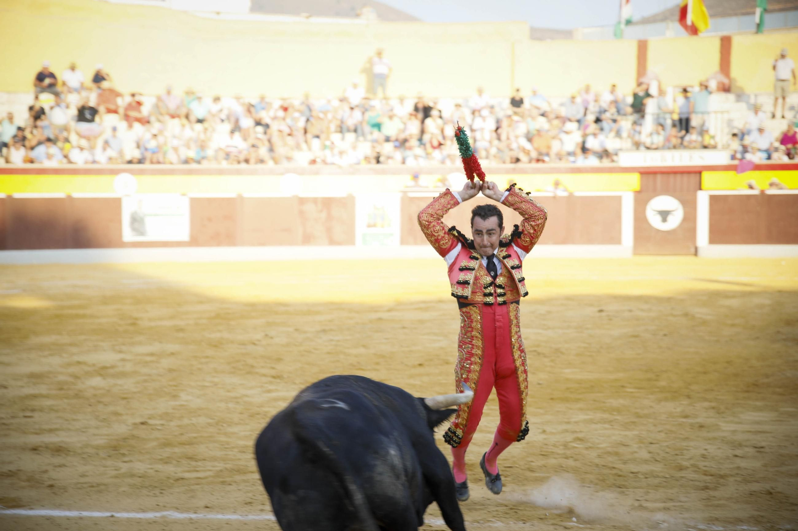 Corrida de toros Berja con un toro indultado, en imágenes