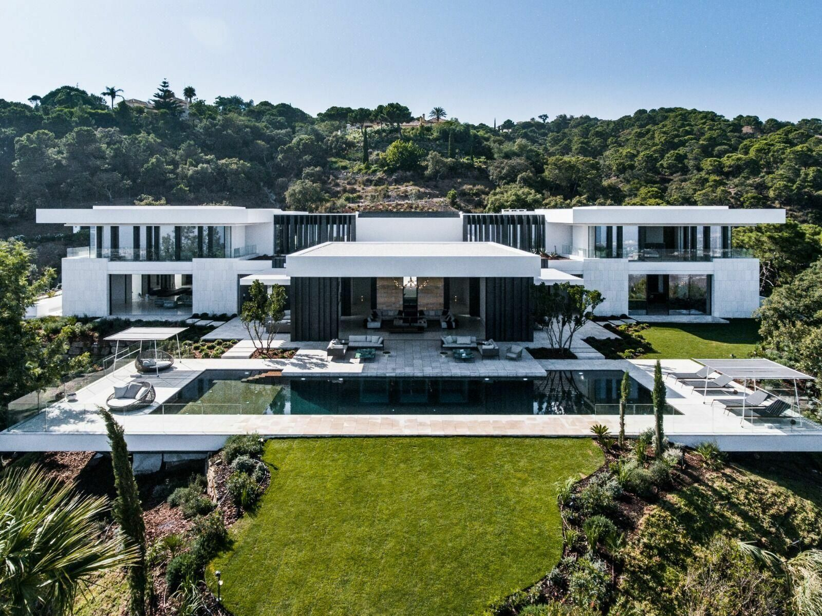 Las fotografías de la mansión de Marbella que cuesta 32 millones de euros