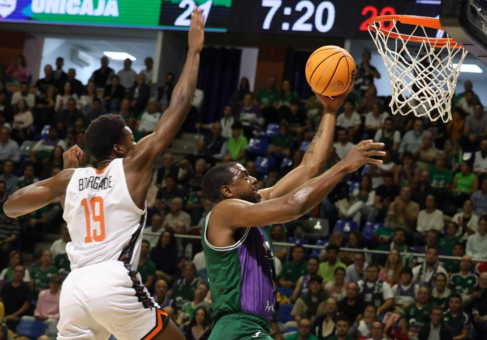 El Unicaja-Le Mans, en fotos