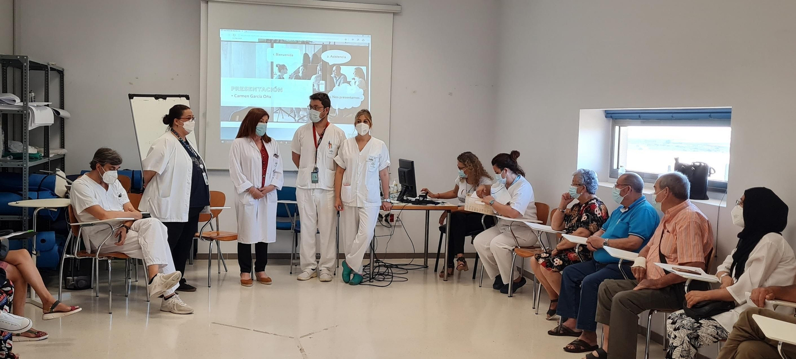 Sesión de la Escuela de Pacientes con enfermedad renal.