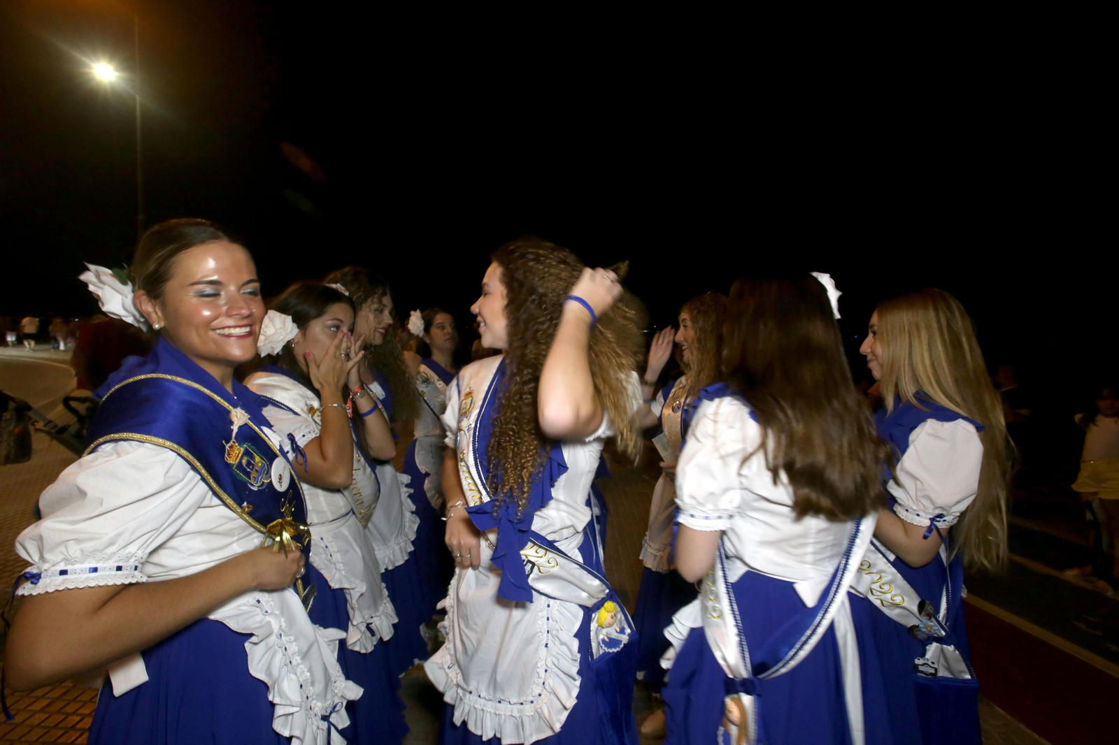 Fuegos artificiales para cerrar la Feria del Carmen y de la Sal en San Fernando