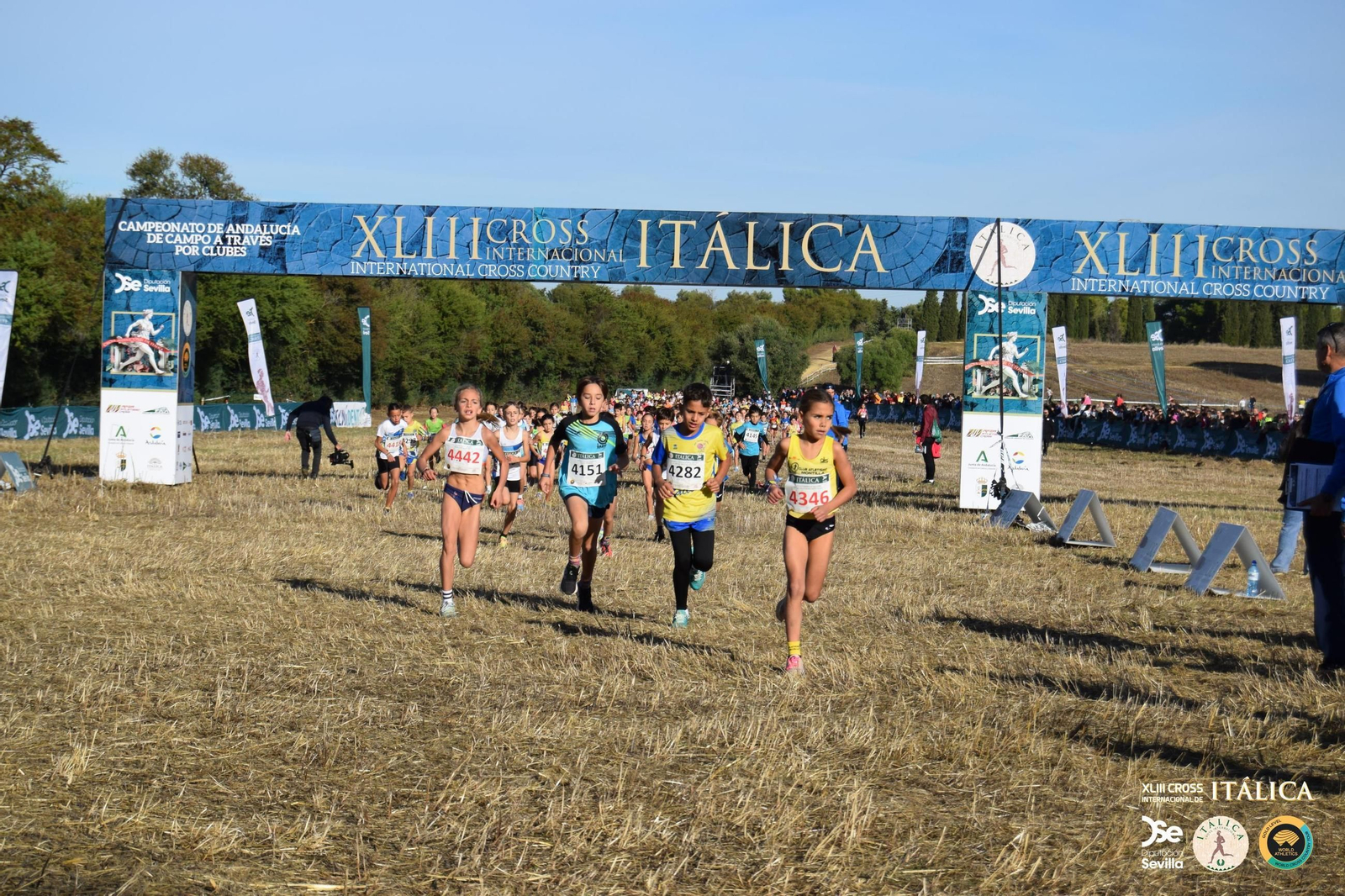 Búscate en las fotos del Cross de Itálica 2025 | 9