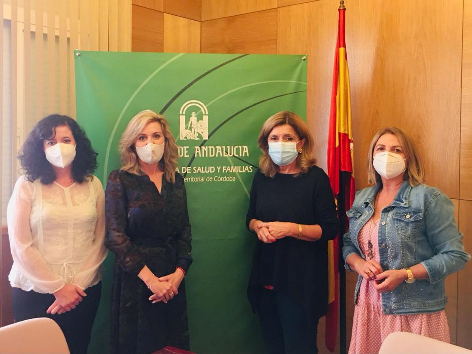 Rafaela Ávila (edil del PSOE de Montoro), la alcaldesa, María Jesús Botella y Pepi Trillo (edil del PP).