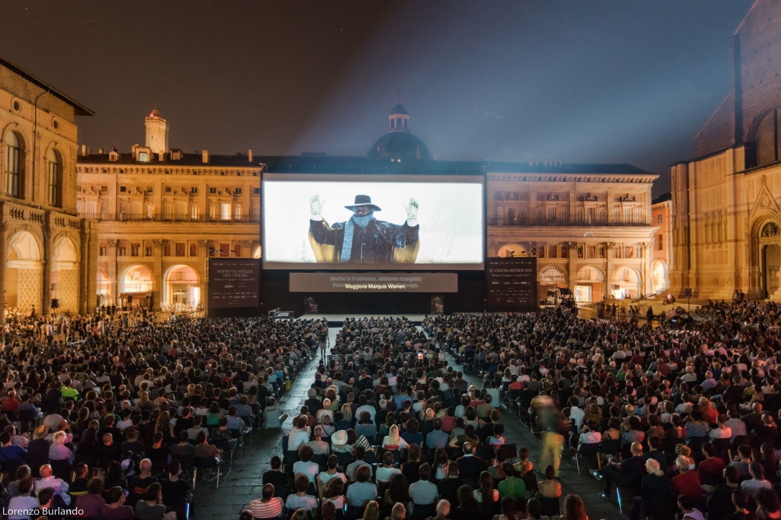 La Piazza Maggiore de Bologna, el mejor cine al aire libre del mundo