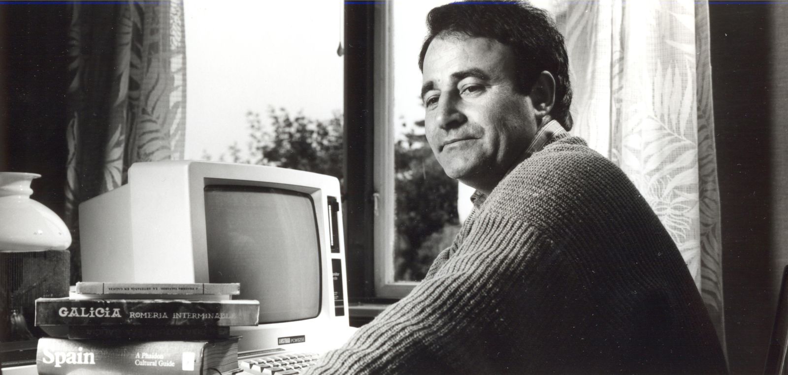 El escritor gallego Carlos Casares (1941-2002).