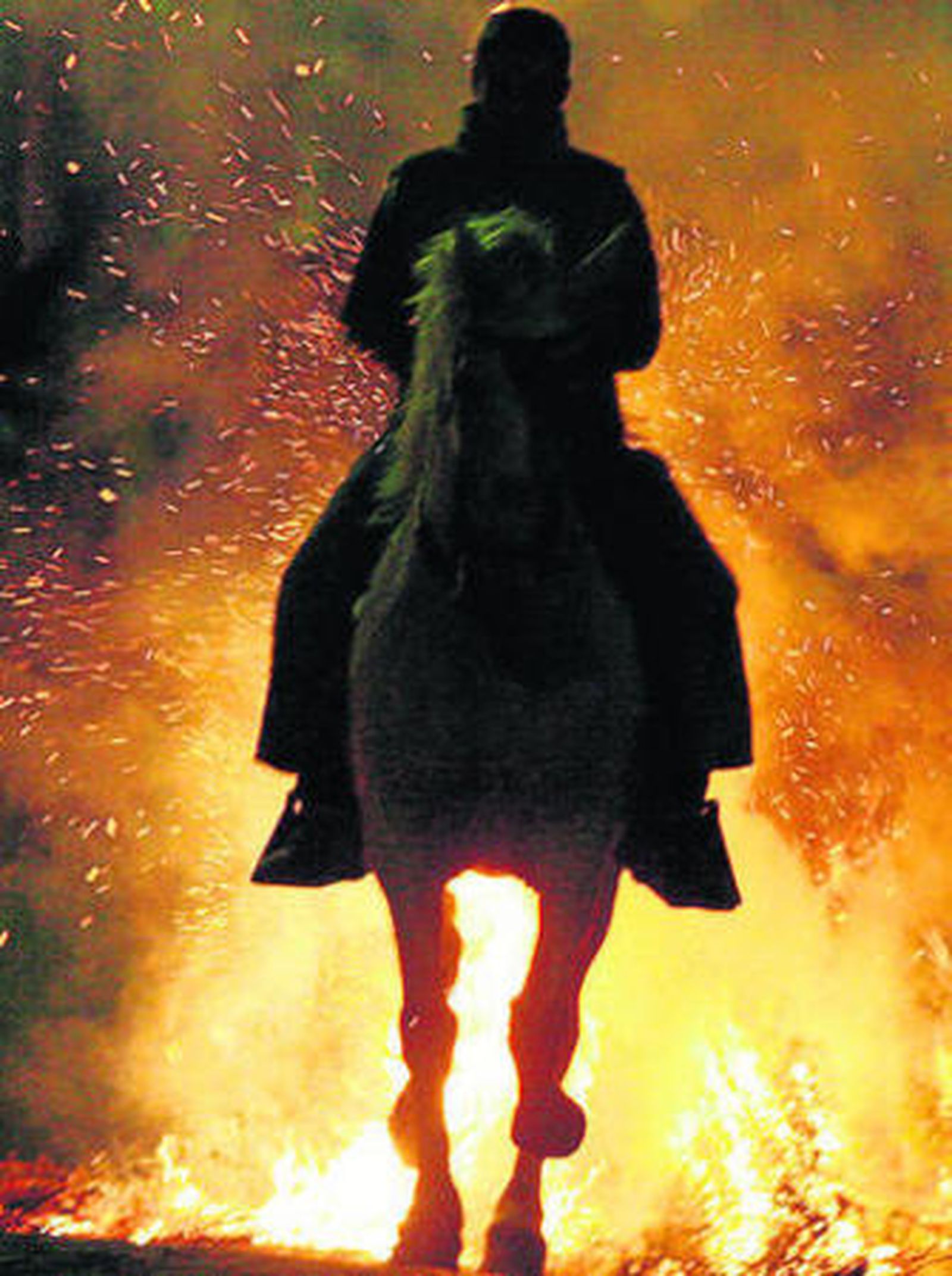 Celebración de las Luminarias de San Antón en Alosno (Huelva).