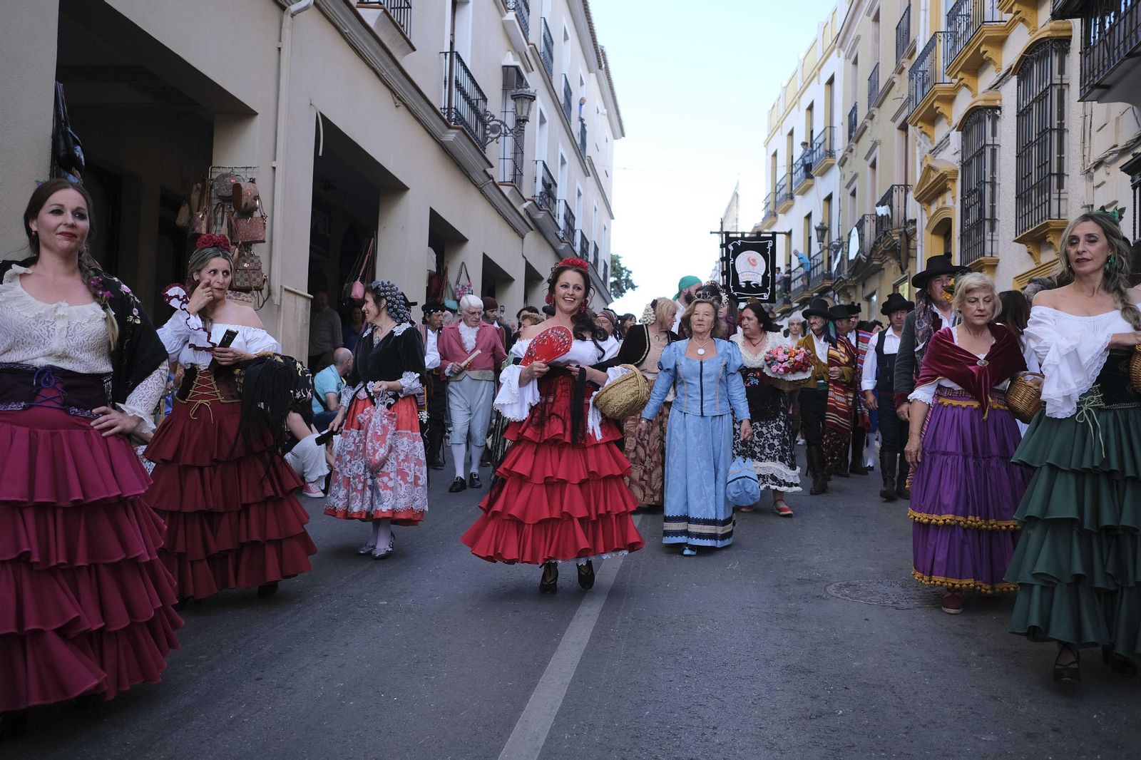 Pasacalles de Ronda Romántica, en fotos