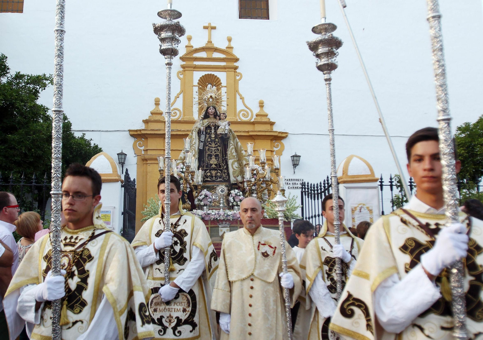 Detalle de la procesión de la Virgen del Carmen de Puerta Nueva.
