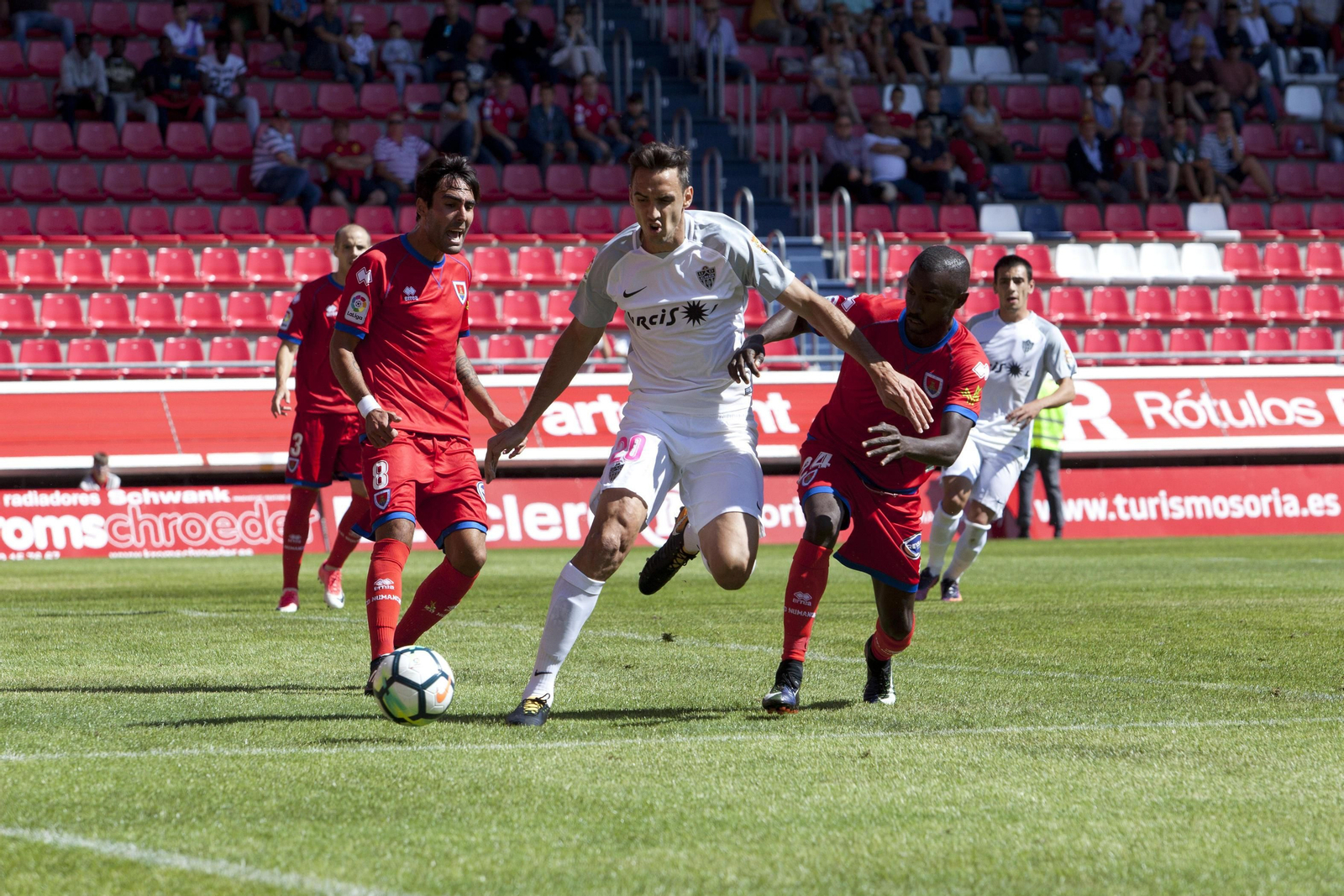 Las imágenes del Numancia-Almería