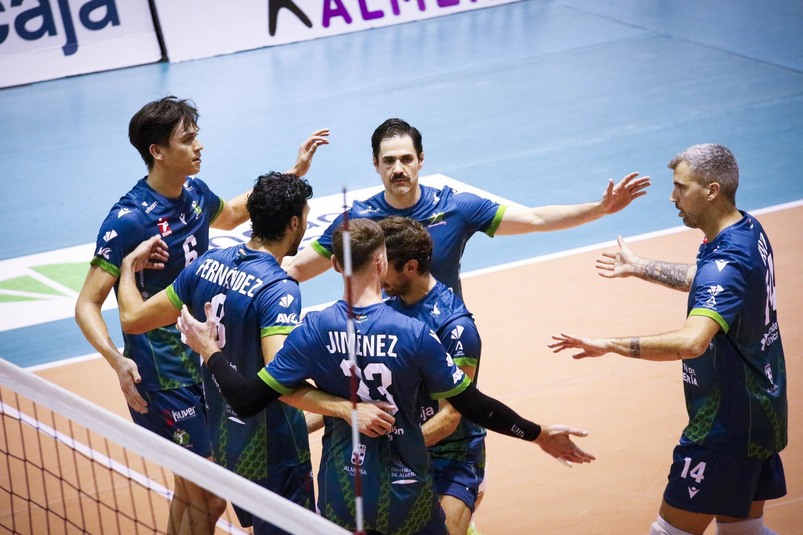 Unicaja Costa de Almería-Arenal Emeve de la Superliga, en imágenes