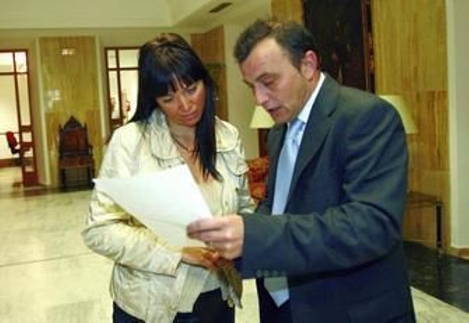 El PP exige depurar responsabilidades políticas en el caso de los policías