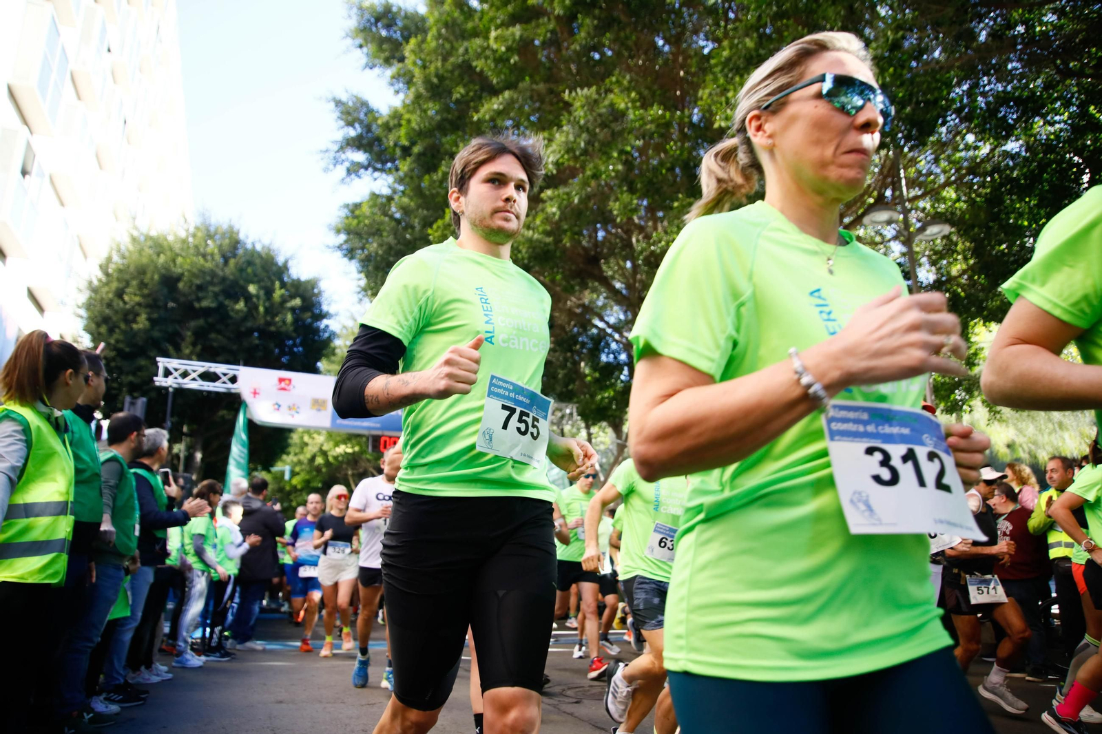 Imágenes de la Carrera contra el Cáncer de Almería