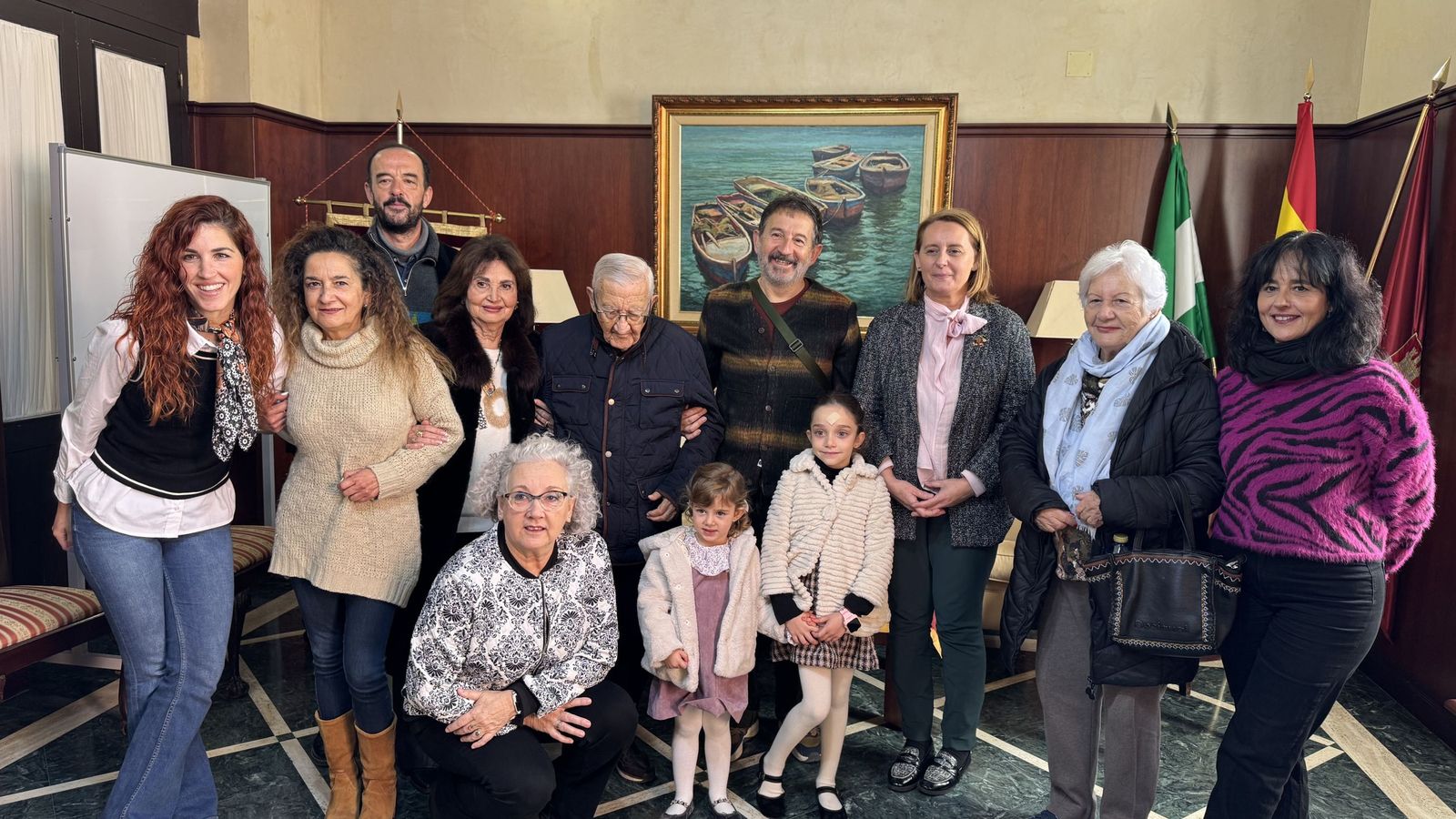 El diseñador acusió a la recepcion acompañado de su familia