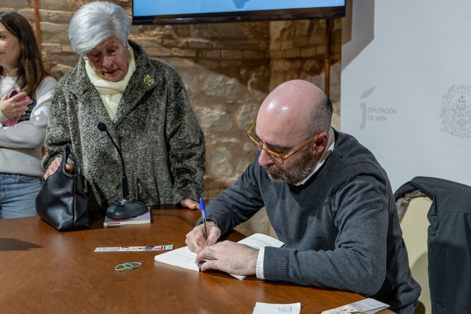 Presentación del libro 'Cuentos para un destierro digno' del autor jiennense Martín Paredes