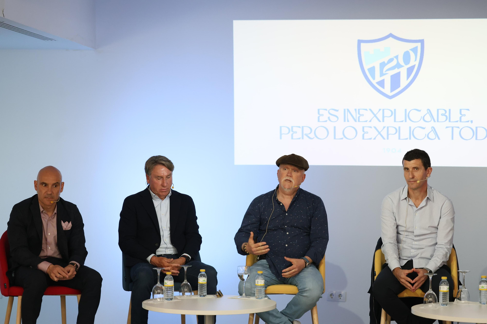 Las fotos de la gran reunión del 120 aniversario del fútbol en Málaga Las fotos de la gran reunión del 120 aniversario del fútbol en Málaga