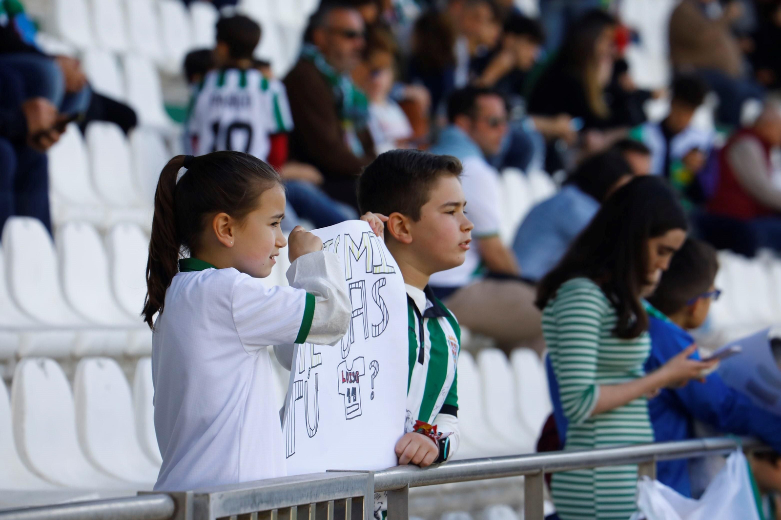 Las mejores fotos del ambiente en El Arcángel en el Córdoba CF - Ceuta