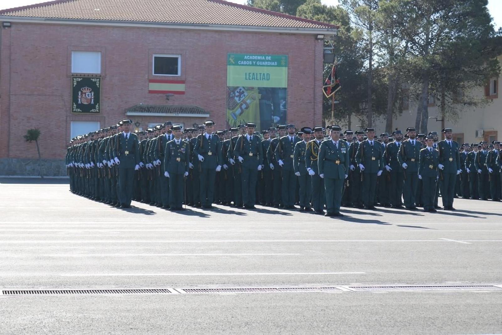 En imágenes: así ha sido la jura de bandera de la Guardia Civil presidida por el rey Felipe VI
