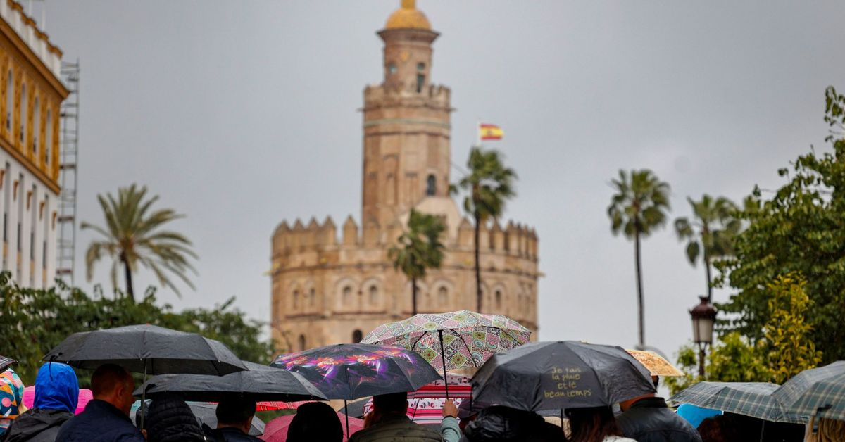 Lluvia y aviso amarillo por rachas de viento en Sevilla este viernes: estas son las zonas más afectadas