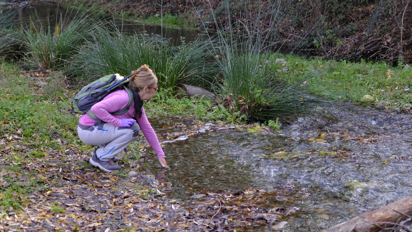 Limpieza y senderismo por la Alpujarra, en imágenes