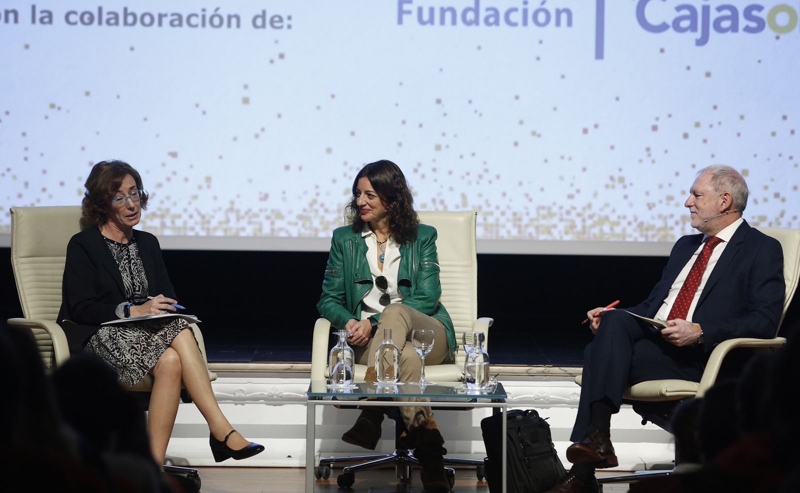 Carmen Bieger (Fundación Atresmedia), Purificación Pérez (Junta de Andalucía) y Julio Domingo (Fundación Mapfre).