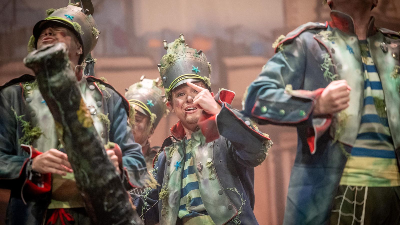 Búscate entre las mejores imágenes de la vigésimo segunda sesión de preliminares del COAC 2025