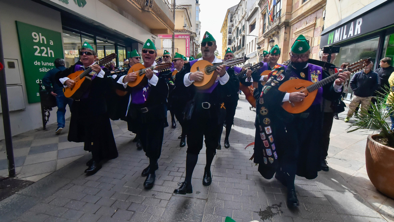 Pasacalles del Certamen de Tunas en Algeciras