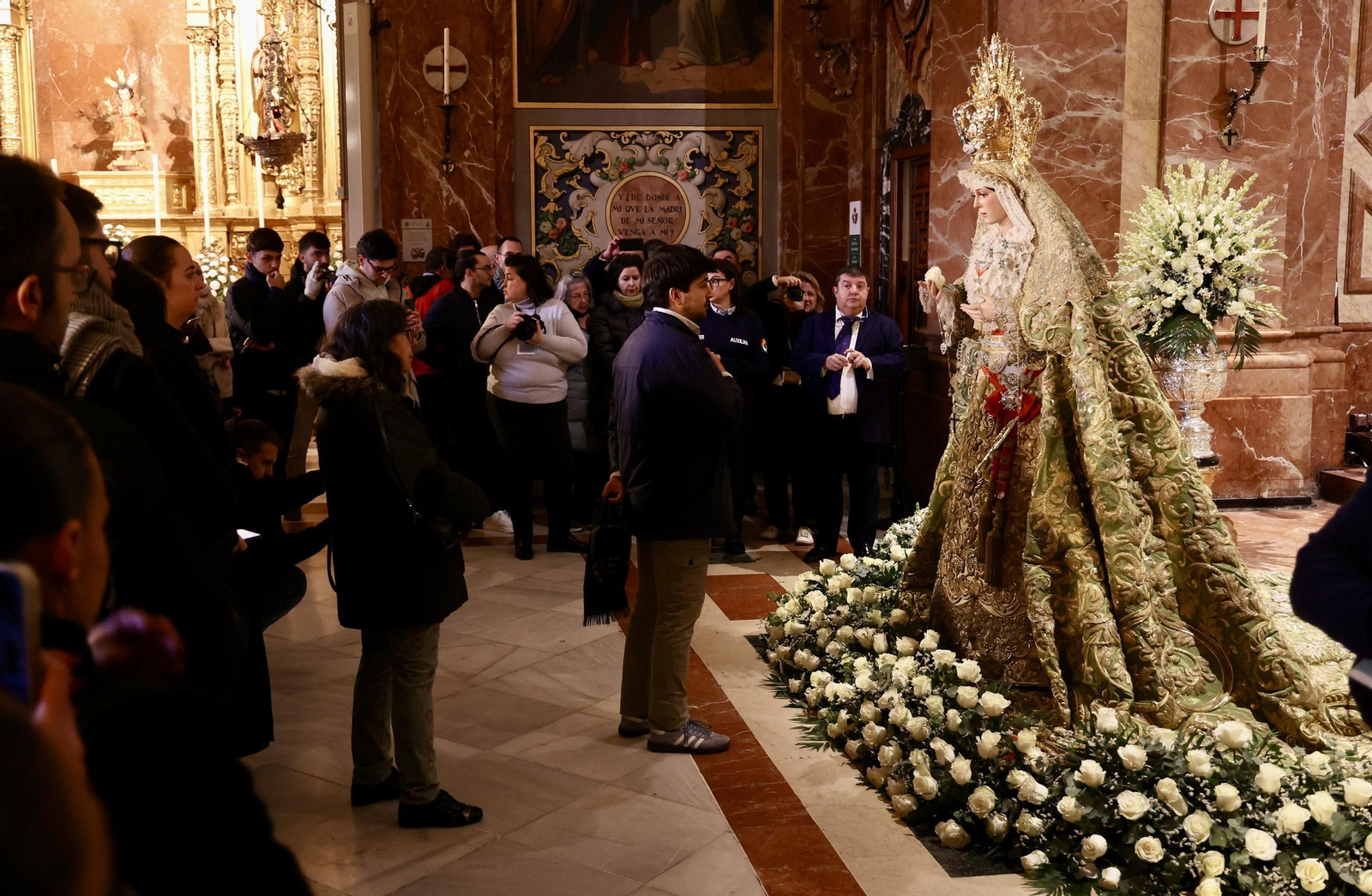 La vuelta de la Esperanza Macarena tras la restauración de Manzano, en imágenes