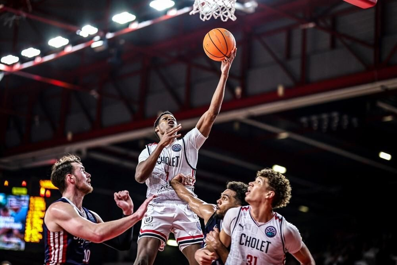 El Cholet ganó a Estrasburgo en BCL