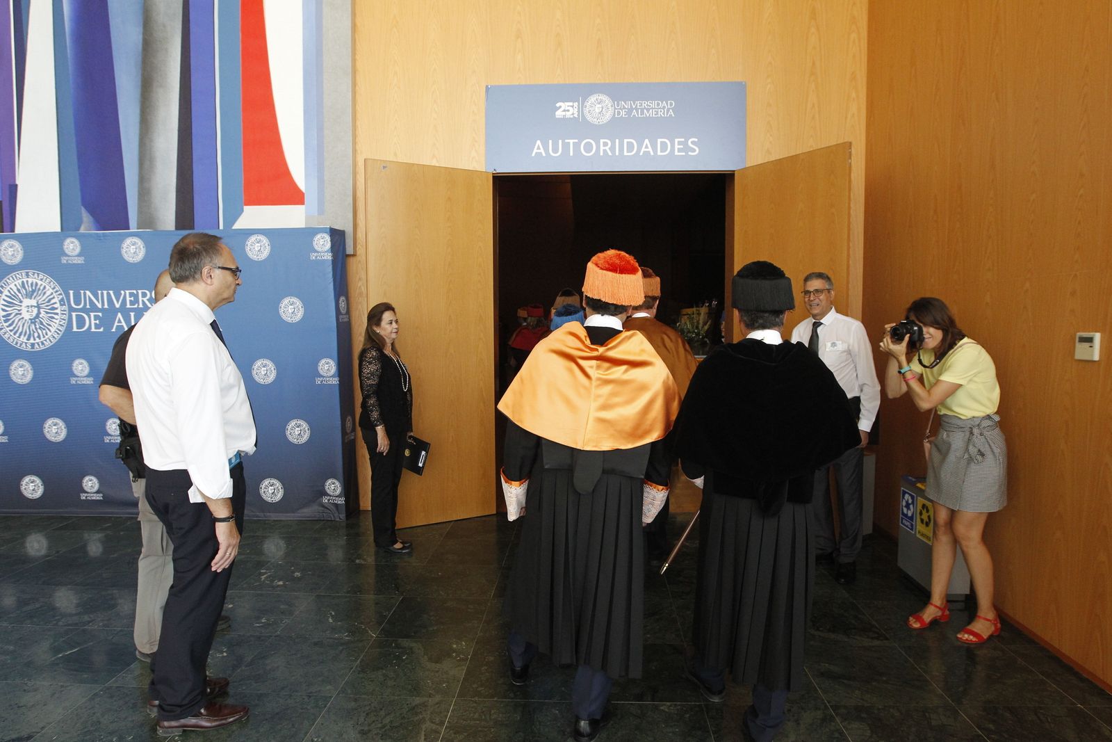 Fotogalería investidura Doctor Honoris Causa Manuel García Velarde. UAL
