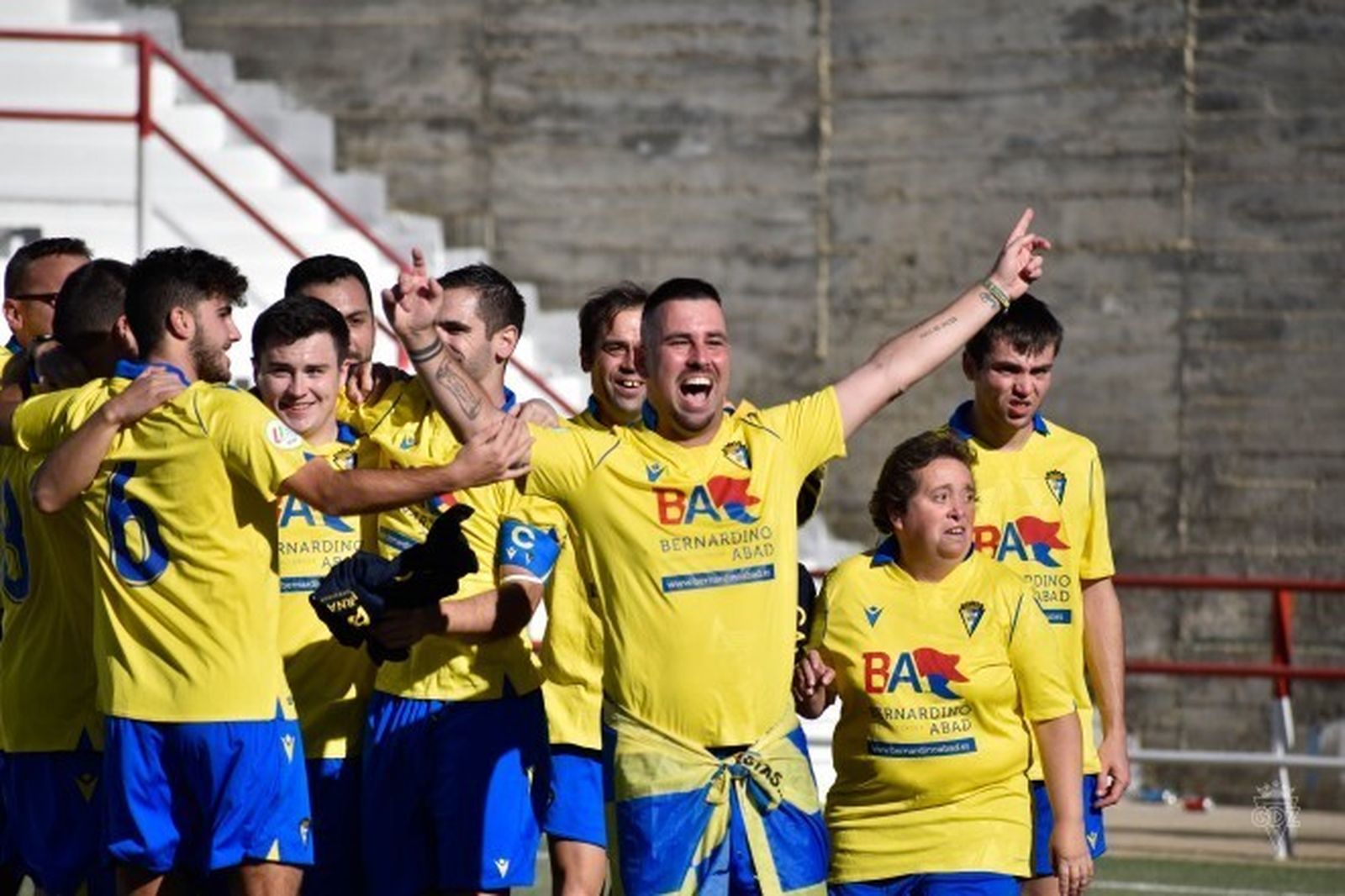 El equipo Genuine del Cádiz.