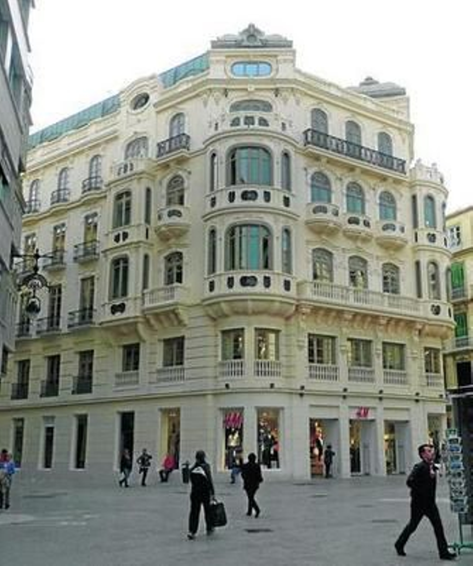 Fachada principal del edificio Félix Sáénz.