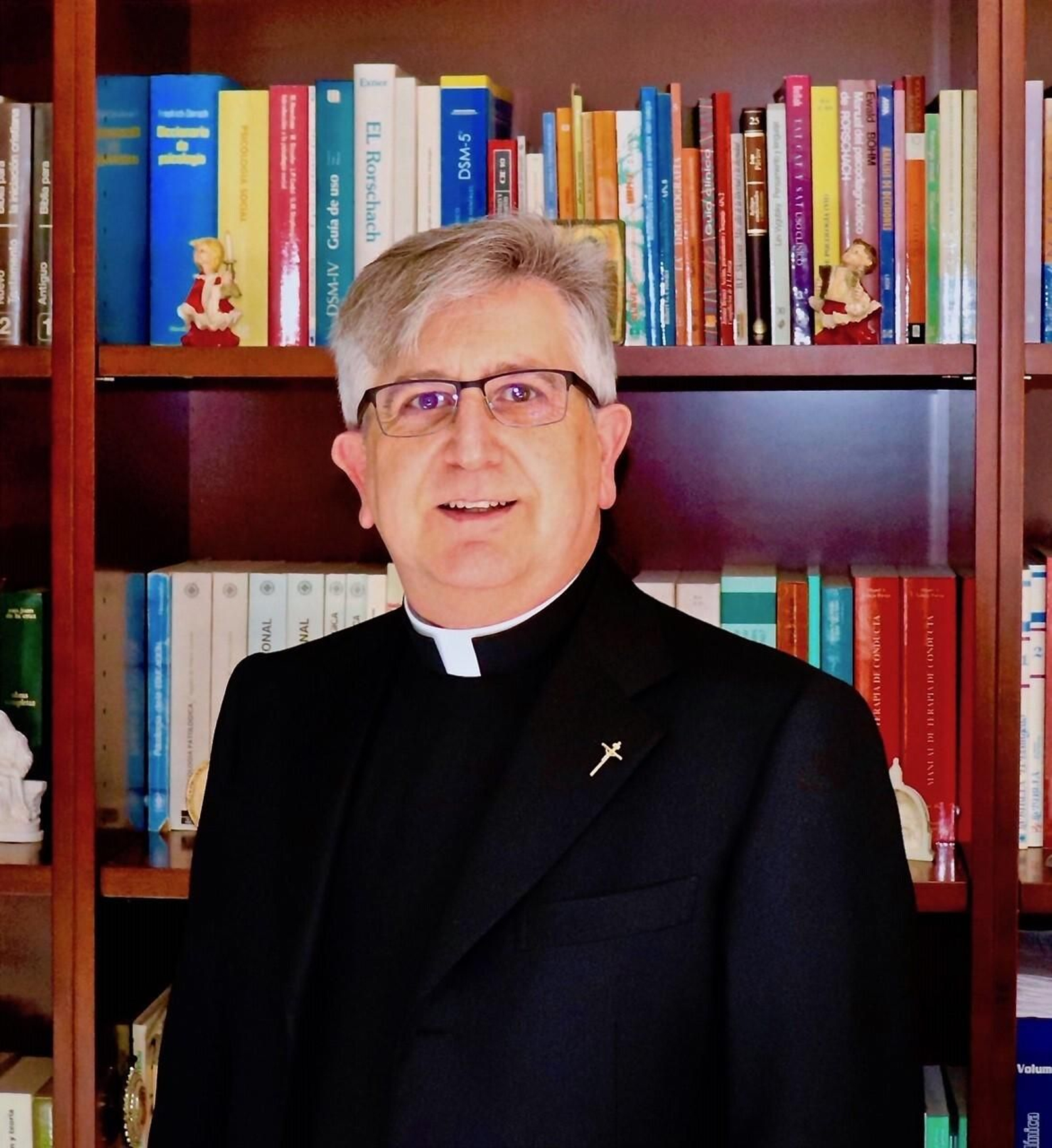 Sacerdote Juan Antonio Moya Sánchez, párroco