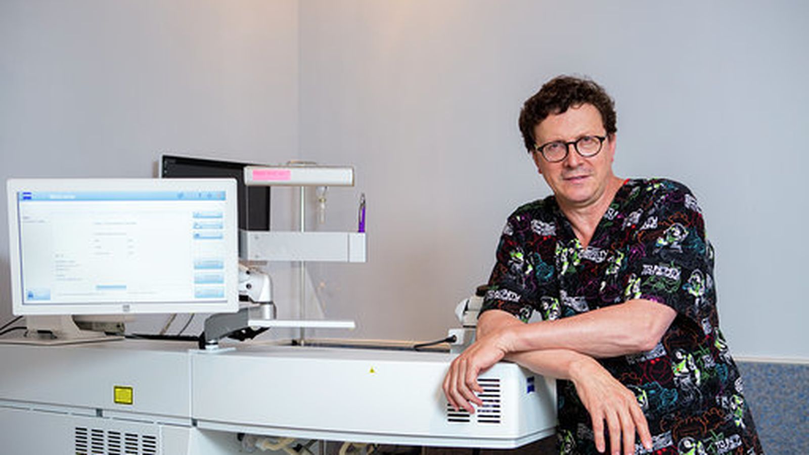 El dr. Federico Alonso Aliste, director médico de Tecnolaser Clinic Vision