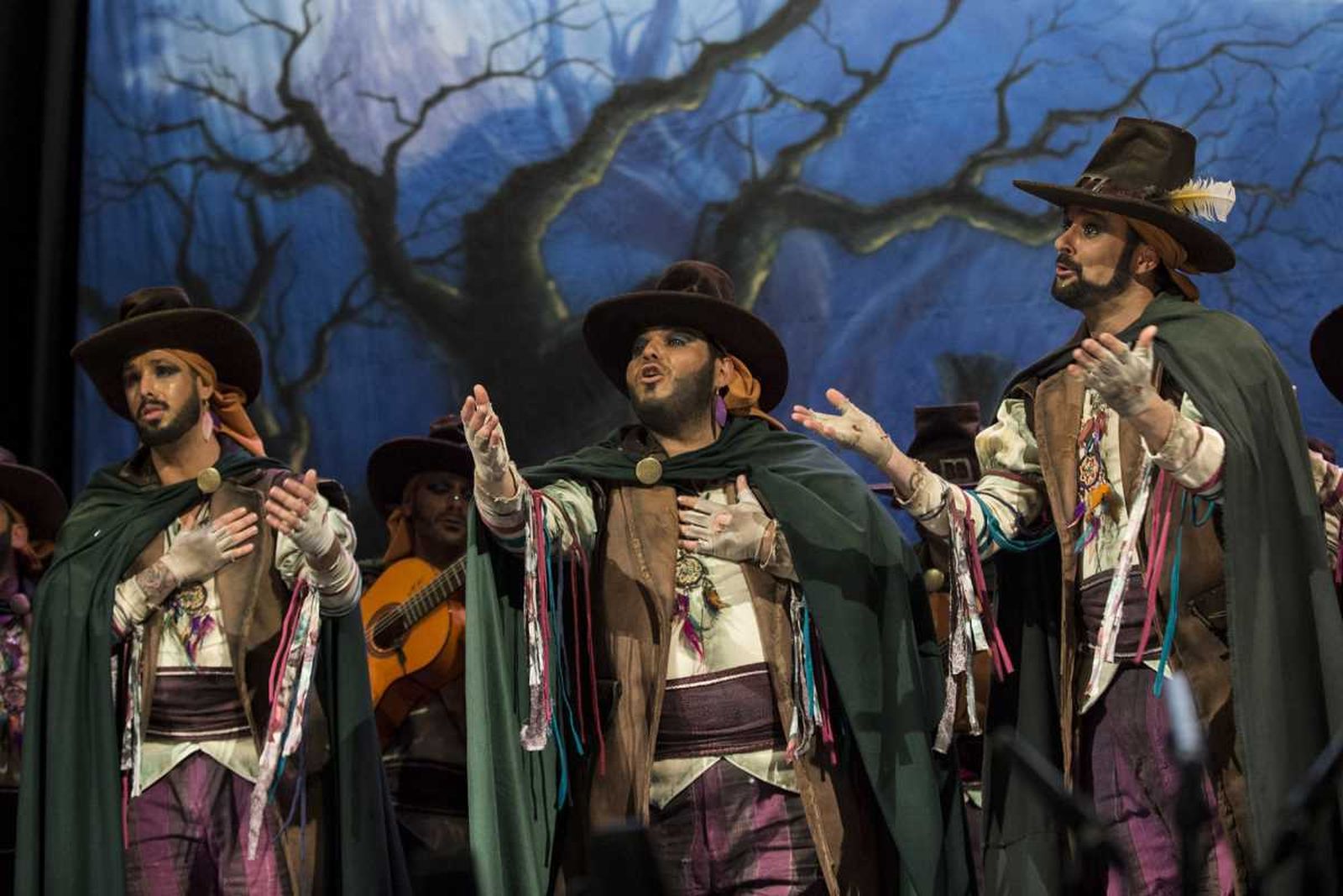 Las imágenes de la quinta función de cuartos