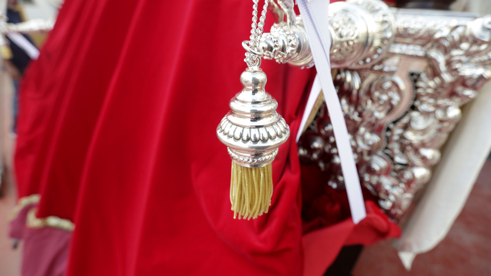 Preparativos en las iglesias de Algeciras para la Magna Mariana, en imágenes