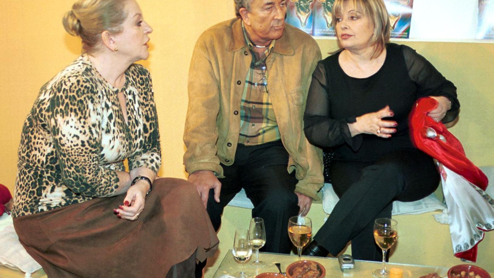 Concha Cuetos con María Teresa Campos y Paco Valladares a finales de los 90 en Telecinco