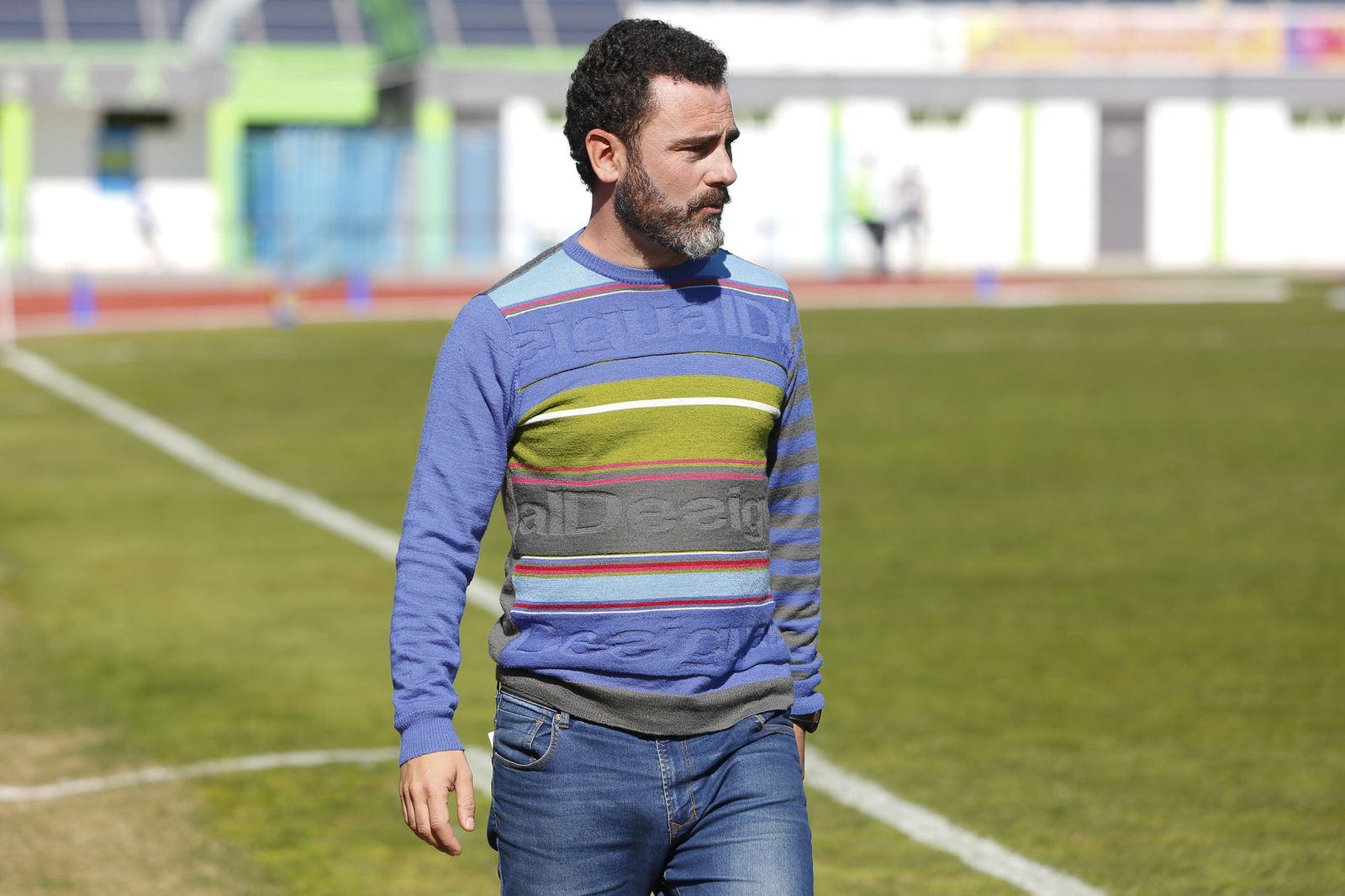 El técnico linarense Manuel Moreno 'Rizos' continuará en el CD Huétor Tájar.