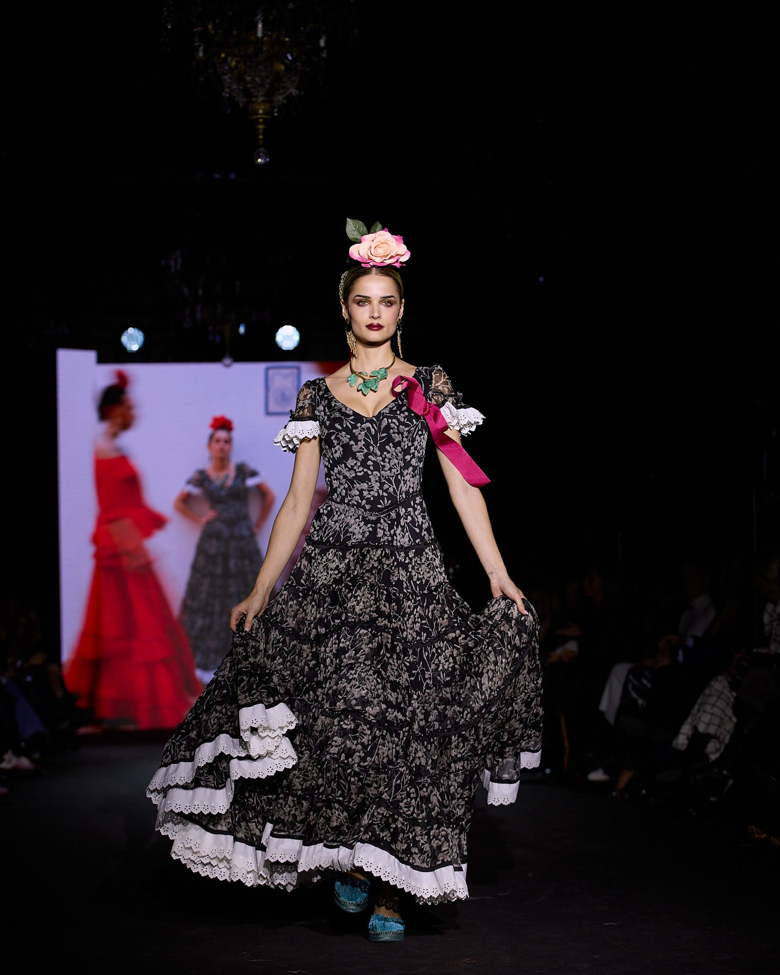 El desfile de flamenca Pol Núñez en We Love Flamenco 2026, todas las fotos