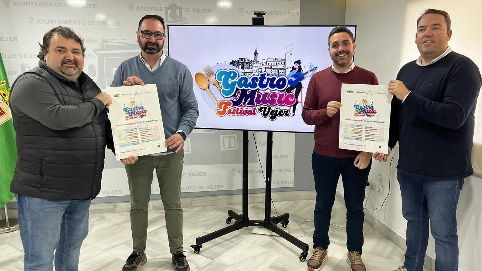 Presentación, a finales de noviembre de 2024, del Gastro Music Festival Vejer en el Ayuntamiento.